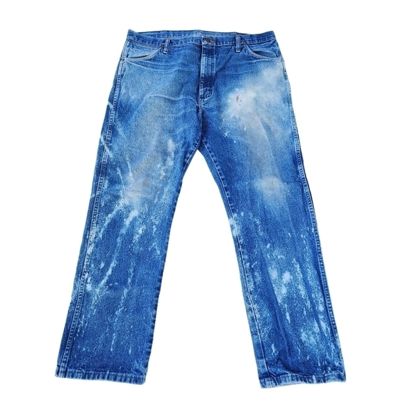 Mens Wrangler 13MWZPW sz 40 Denim bleached distressed Jeans - Picture 1 of 11